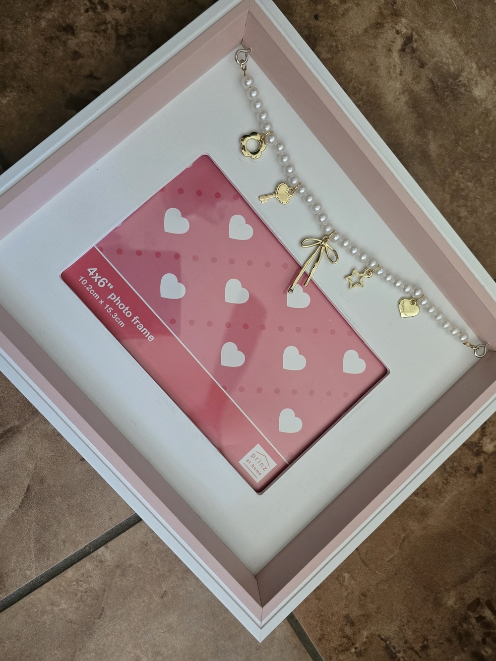 4x6 Photo Frame With Charm Accessory - Picture 2 of 3